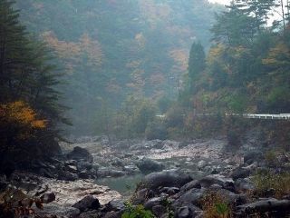 見立渓谷の紅葉の写真３