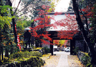石龕寺の紅葉写真１