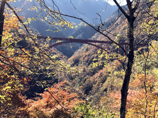 滝川渓谷の紅葉写真２