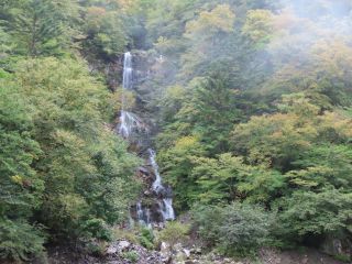 蛇王の滝の紅葉写真１