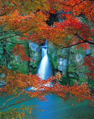 観音滝公園の紅葉写真１