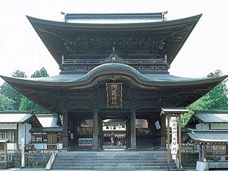 阿蘇神社（旧官幣大社）の写真１