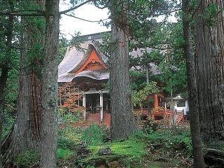 出羽三山神社三神合祭殿の写真２