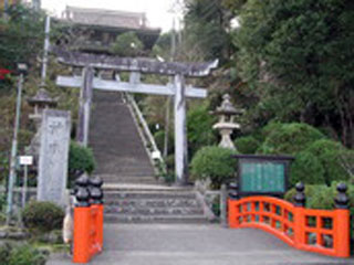 高津柿本神社の写真１