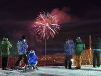 雪景色の中で楽しむ草津温泉「冬花火」2023年3月4日開催