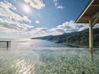 太平洋を一望できる絶景露天風呂を備えた「赤沢日帰り温泉館」がラウンジ・温暖浴を新設しリニューアル