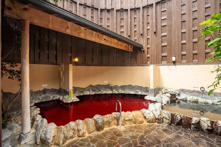 大露天“男梅湯”