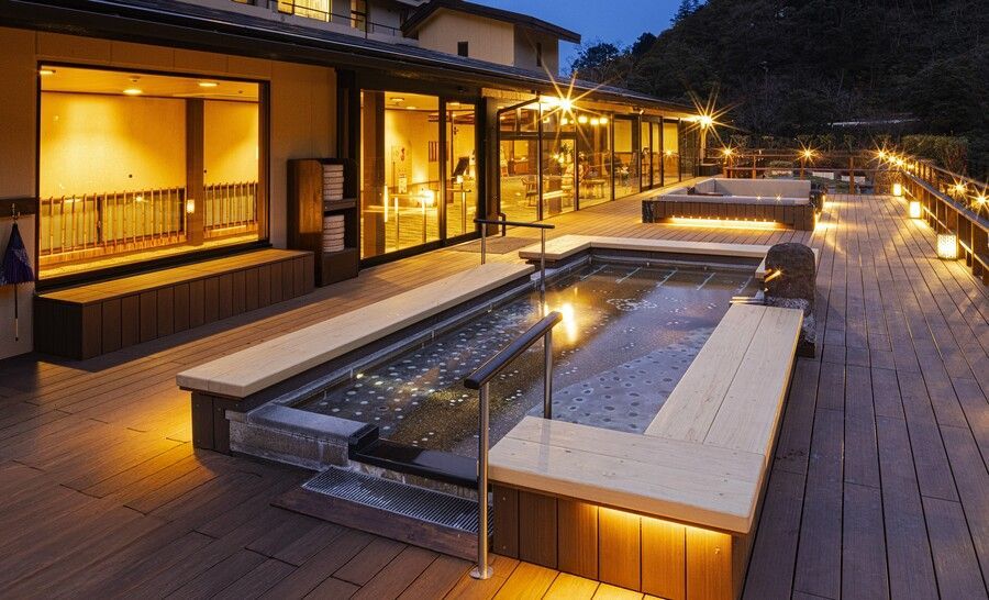 ホテルおかだ　足湯・見晴テラス2