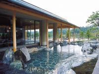 龟嵩温泉 玉峰山庄