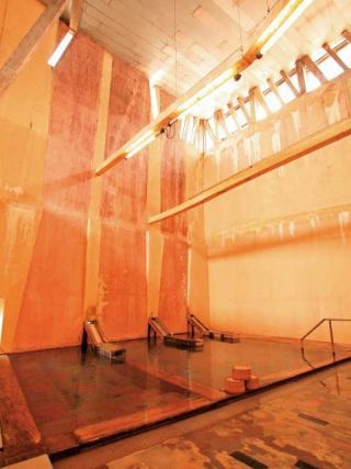 鳴子・早稲田桟敷湯写真１