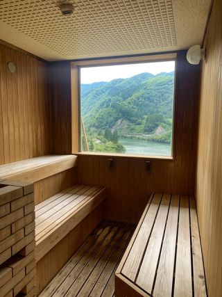 南砺市 平ふれあい温泉センター ゆ～楽の写真３