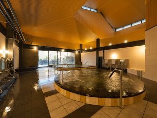 季の邸 鍋田川写真１