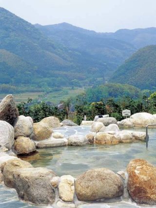 ひがしせふり温泉 山茶花の湯写真１