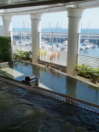 道の駅 伊東マリンタウン 伊東日帰り温泉 朝日の湯シーサイドスパの写真３