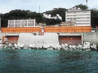 海上露天風呂 波の湯「茜」の写真３