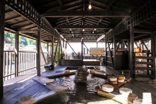 杖立温泉 御湯の駅写真１