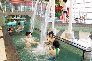 きぬ川ホテル三日月 ガーデンスパ三日月の写真４